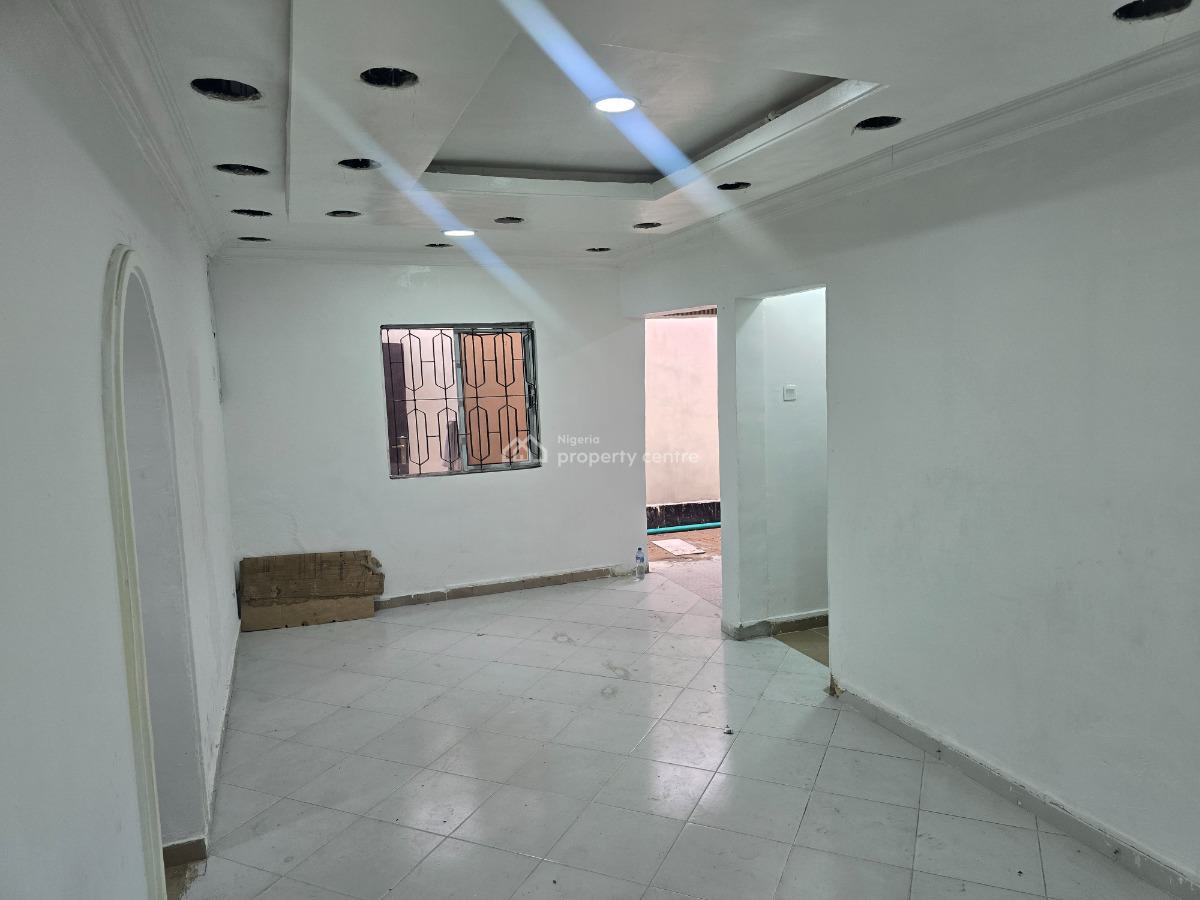 3-bedroom Bungalow, Emmanuel Abimbola, Lekki Phase 1, Lekki, Lagos, Commercial Property for Rent