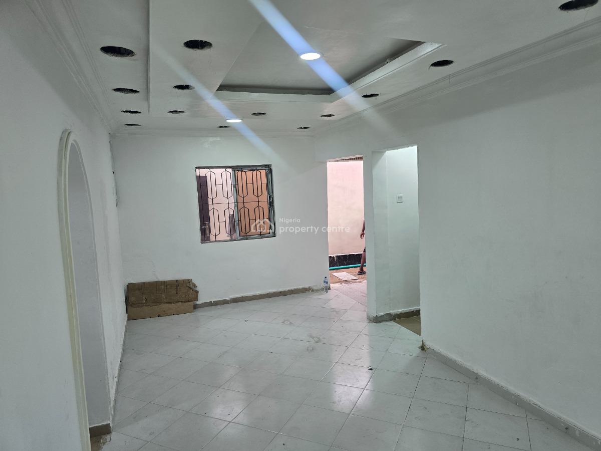 3-bedroom Bungalow, Emmanuel Abimbola, Lekki Phase 1, Lekki, Lagos, Commercial Property for Rent