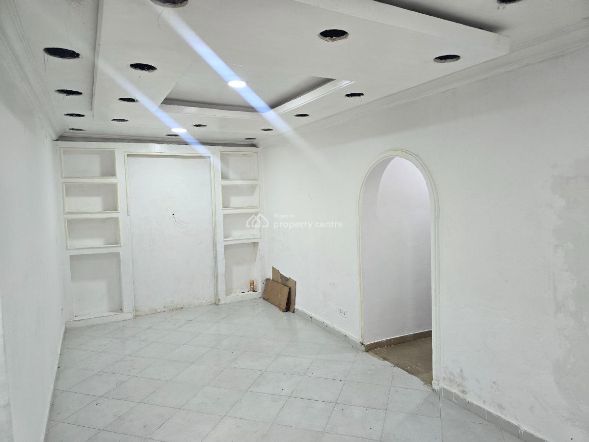 3-bedroom Bungalow, Emmanuel Abimbola, Lekki Phase 1, Lekki, Lagos, Commercial Property for Rent