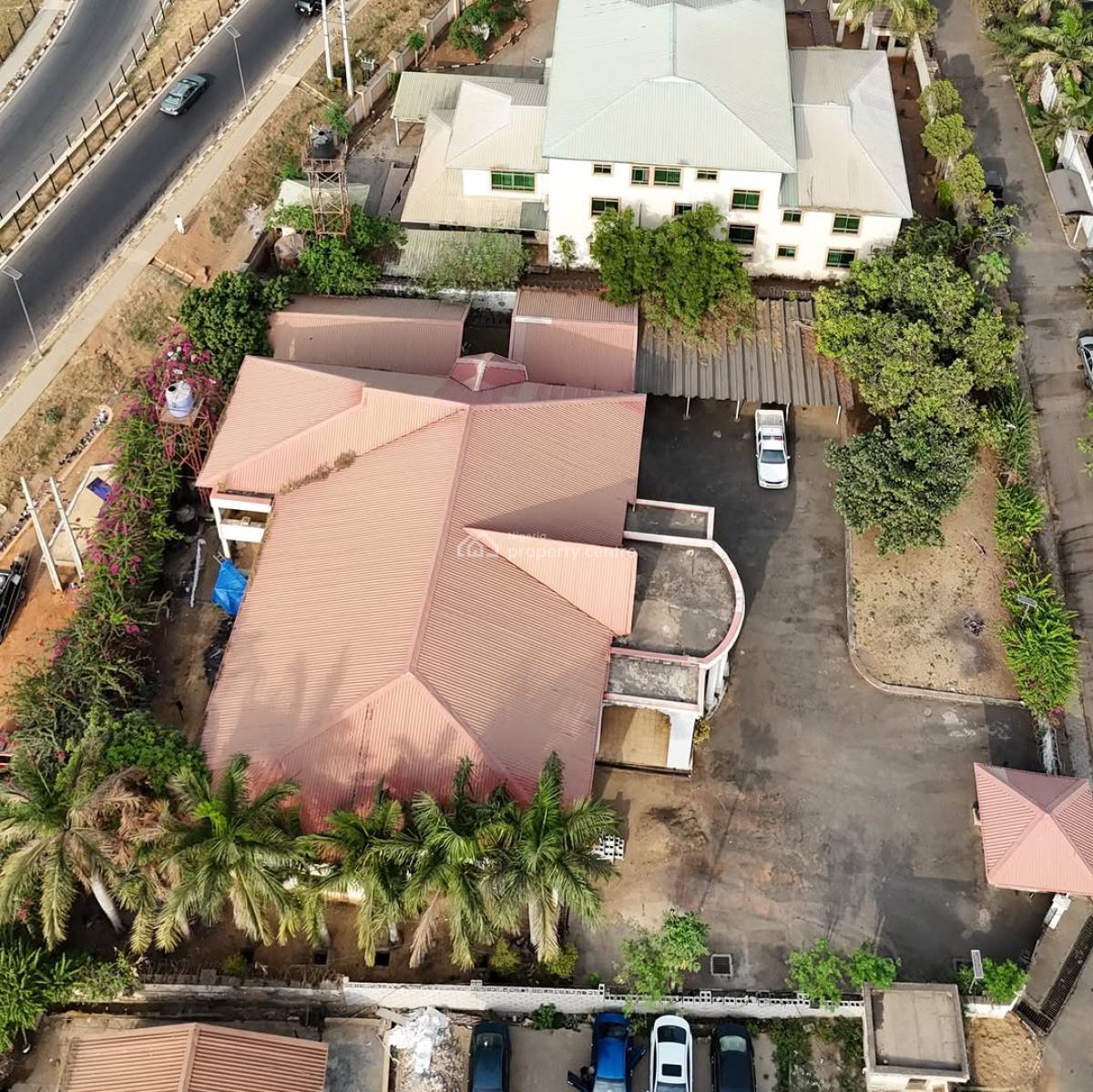 a Demolishable Duplex Seating on 1917 Residential Plot , C of O, Maitama District, Abuja, Residential Land for Sale