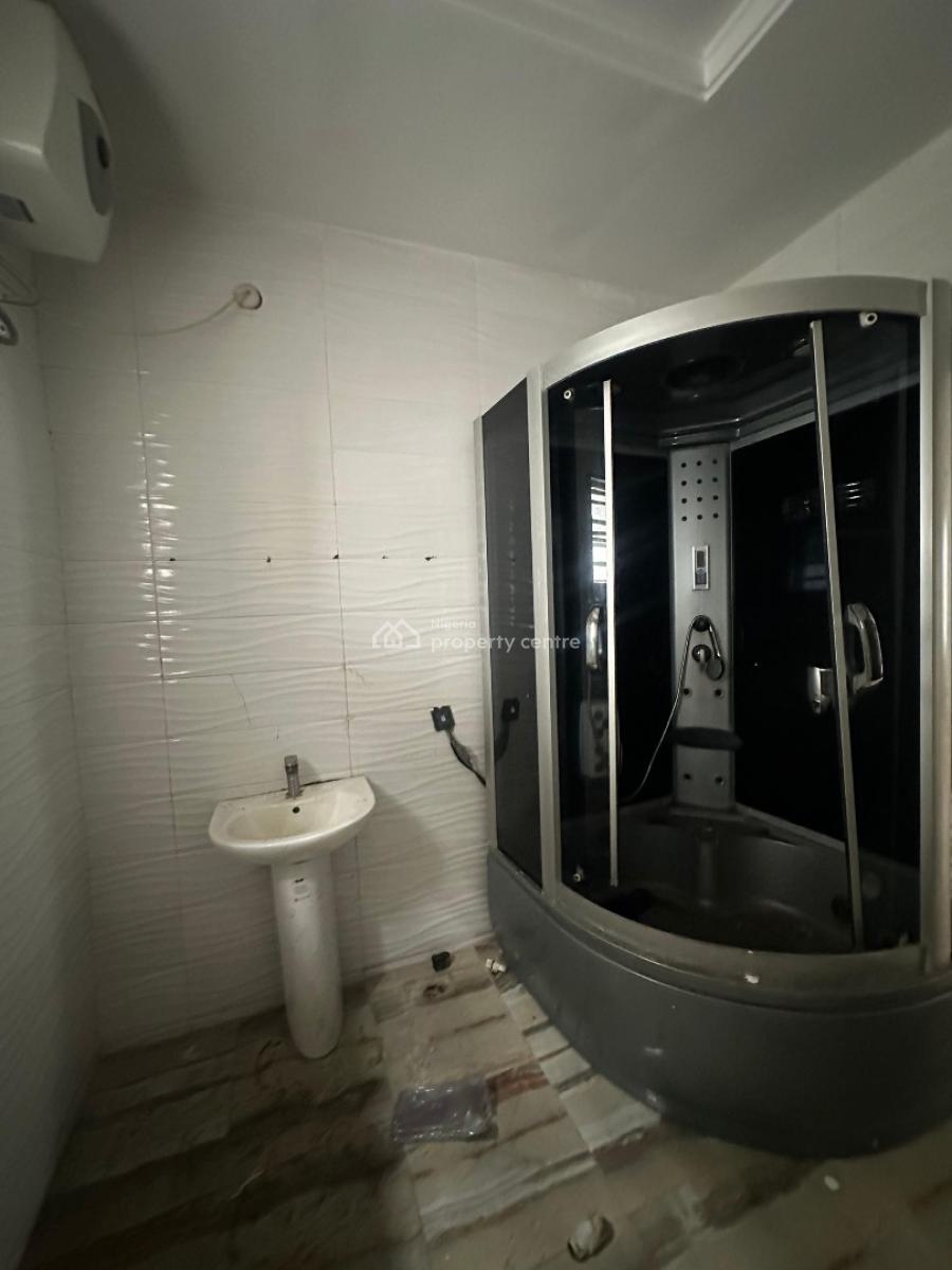 Well-maintained 5-bedroom Fully Detached Duplex with Bq, Osapa, Osapa, Lekki, Lagos, Semi-detached Duplex for Rent