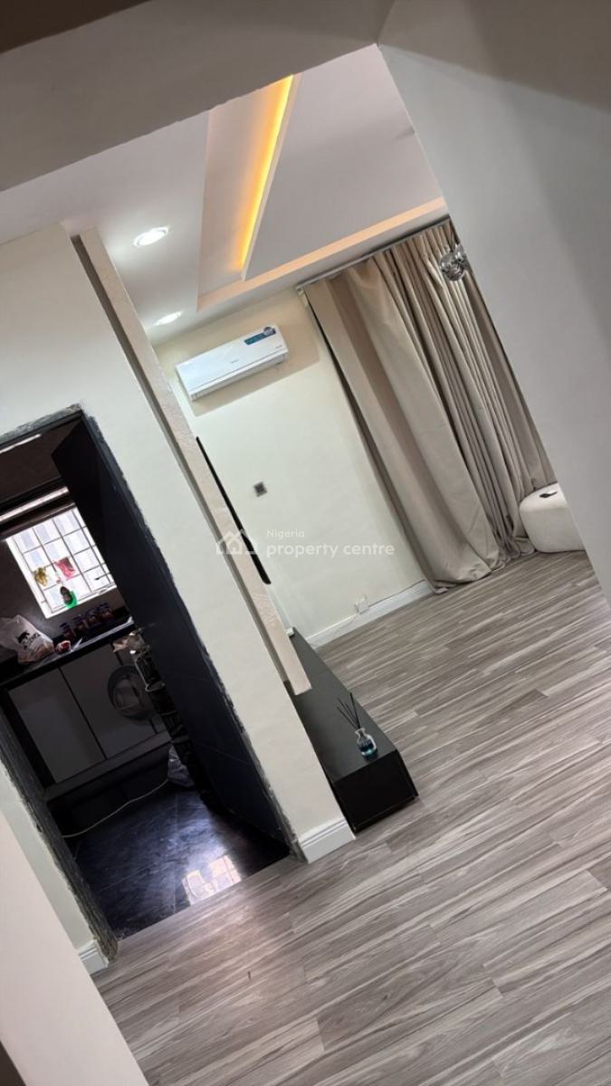 Exquisite  2 Bedroom Flat for  You with a  Good Taste of Finishing, Off Admiralty Road, Lekki Phase 1, Lekki, Lagos, Flat / Apartment for Rent