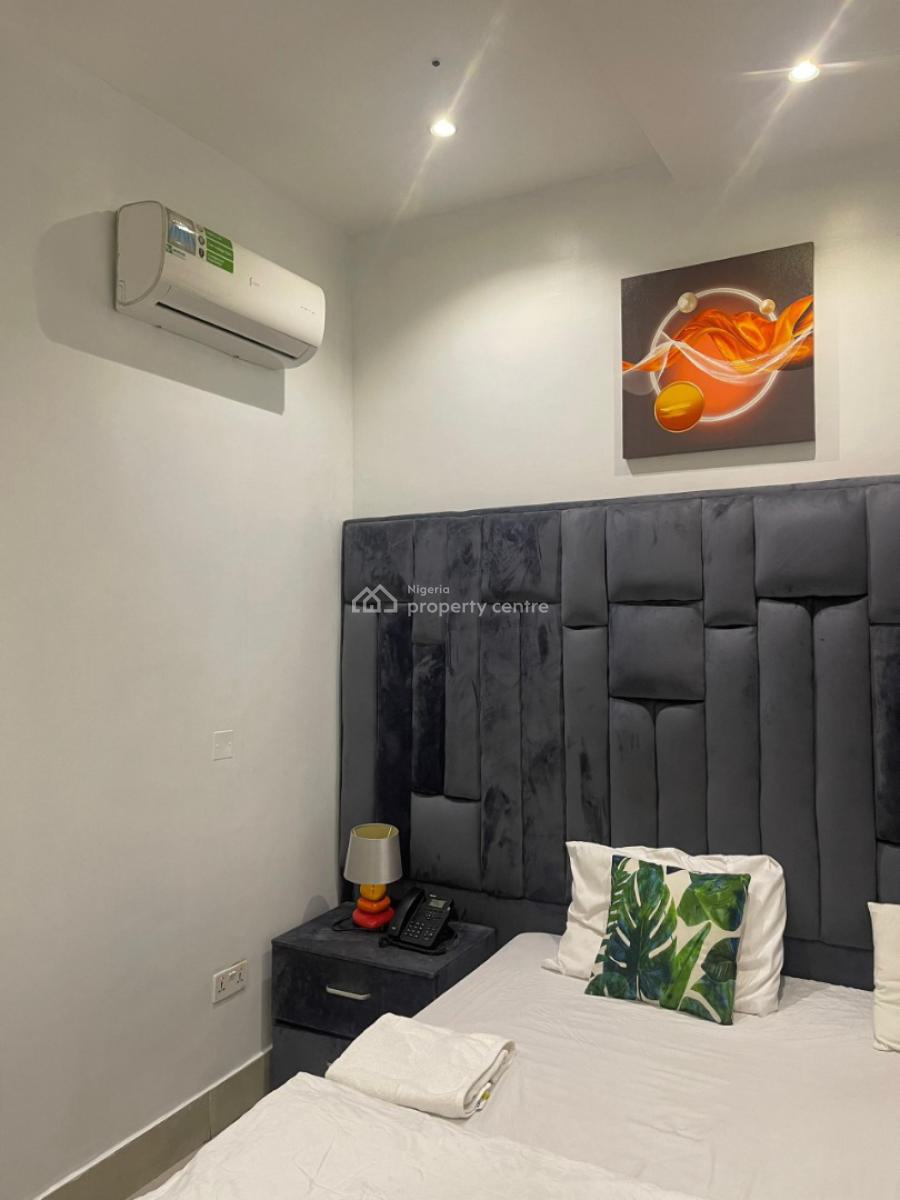 Fully Service One-bedroom Flat Apartment, Off Admiralty Road, Lekki Phase 1, Lekki, Lagos, Flat / Apartment for Rent