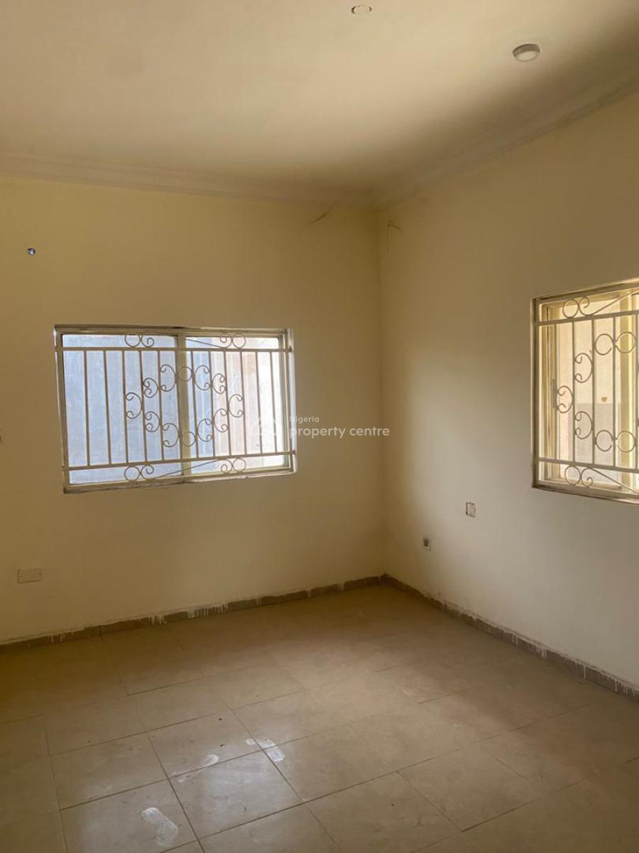 Massive 3 Bedroom Apartment with Store Room on a Tarred Road, Jabi, Abuja, Flat / Apartment for Rent