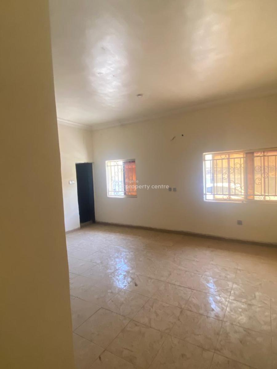 Massive 3 Bedroom Apartment with Store Room on a Tarred Road, Jabi, Abuja, Flat / Apartment for Rent