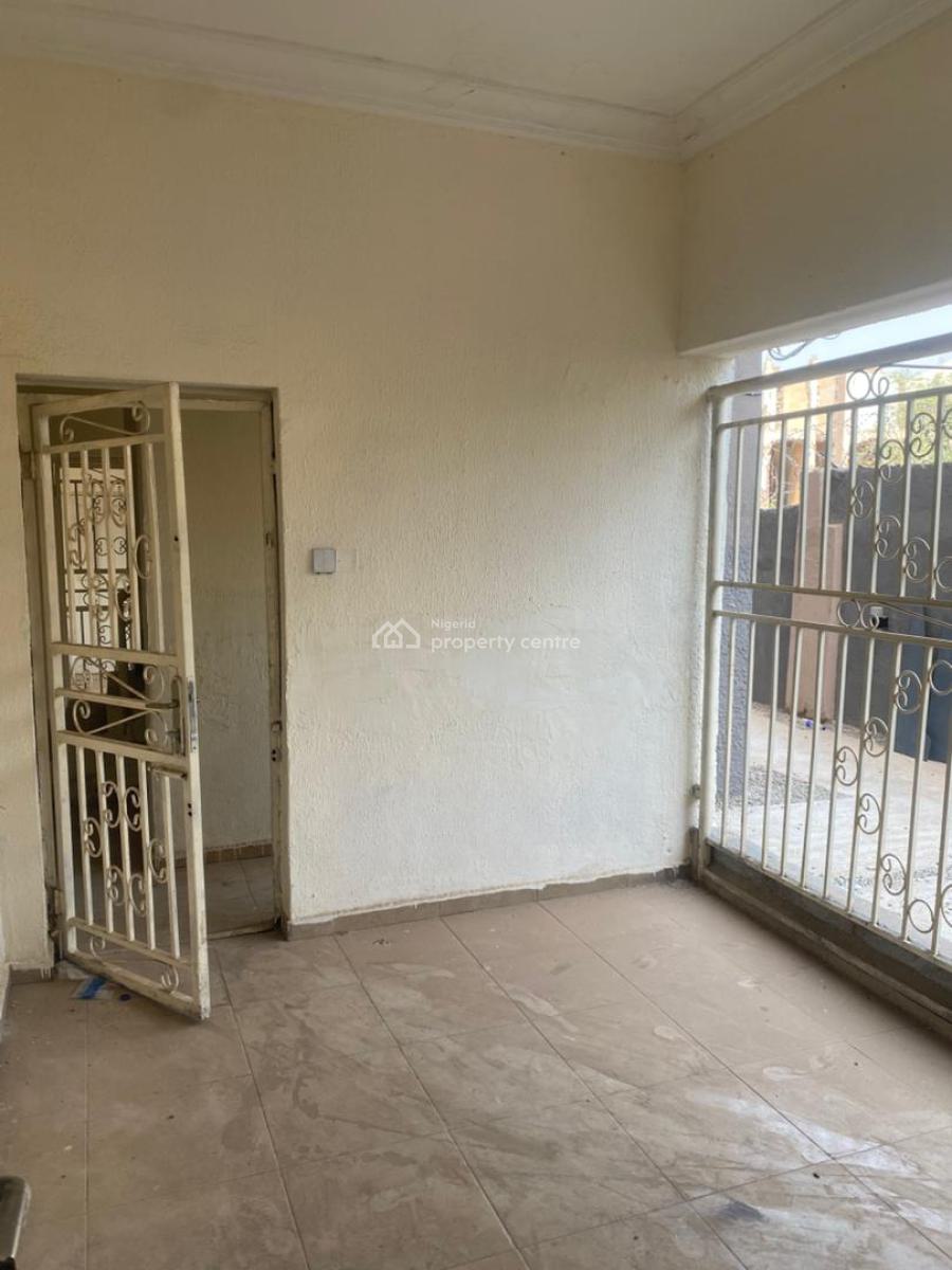 Massive 3 Bedroom Apartment with Store Room on a Tarred Road, Jabi, Abuja, Flat / Apartment for Rent