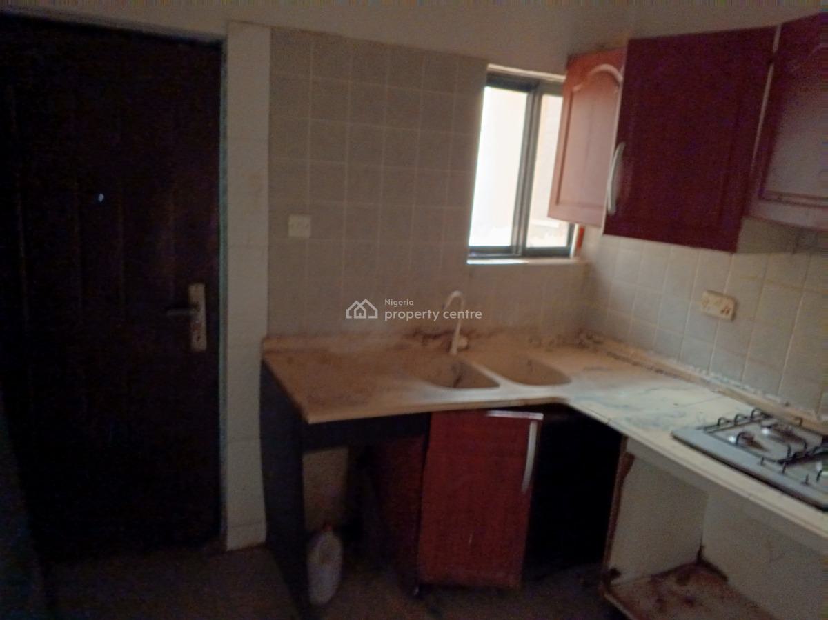 Fantastic 2 Bedrooms + Tiny Bq Flat , on Top 1st Floor, Tenanted, Admiralty Homes Estate, Alpha Beach Road, New-road Bustop, Igbo Efon, Lekki, Lagos, Flat / Apartment for Sale