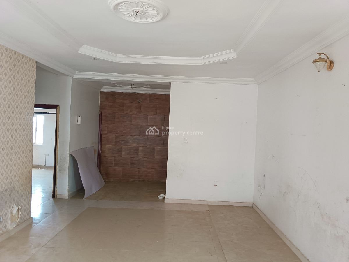 Fantastic 2 Bedrooms + Tiny Bq Flat , on Top 1st Floor, Tenanted, Admiralty Homes Estate, Alpha Beach Road, New-road Bustop, Igbo Efon, Lekki, Lagos, Flat / Apartment for Sale