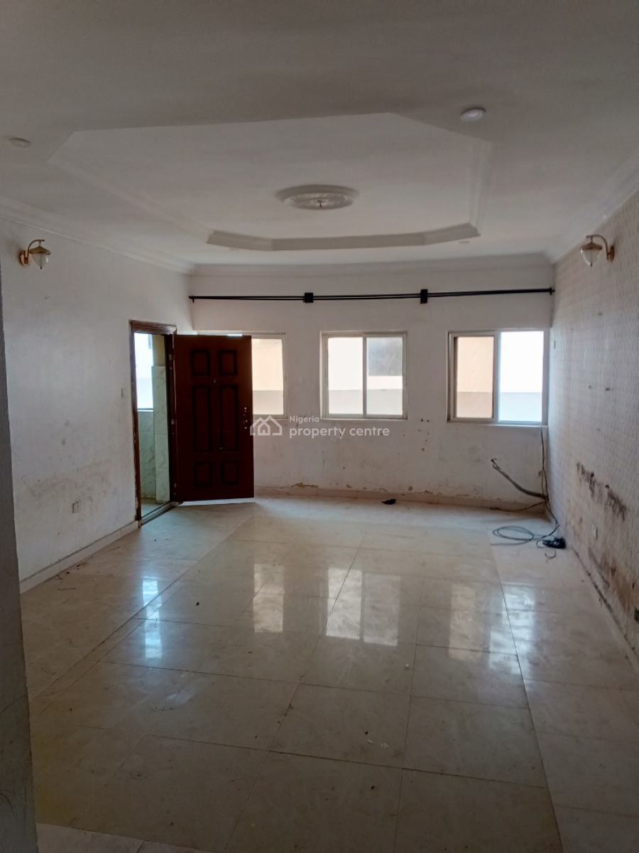 Fantastic 2 Bedrooms + Tiny Bq Flat , on Top 1st Floor, Tenanted, Admiralty Homes Estate, Alpha Beach Road, New-road Bustop, Igbo Efon, Lekki, Lagos, Flat / Apartment for Sale