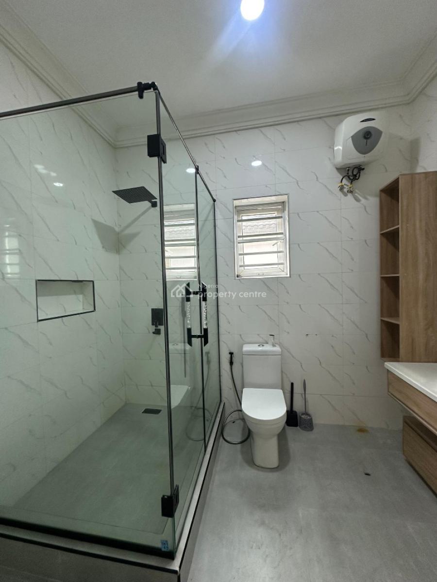 Well-maintained 4-bedroom Semi-detached Duplex, Osapa, Lekki, Lagos, Semi-detached Duplex for Rent