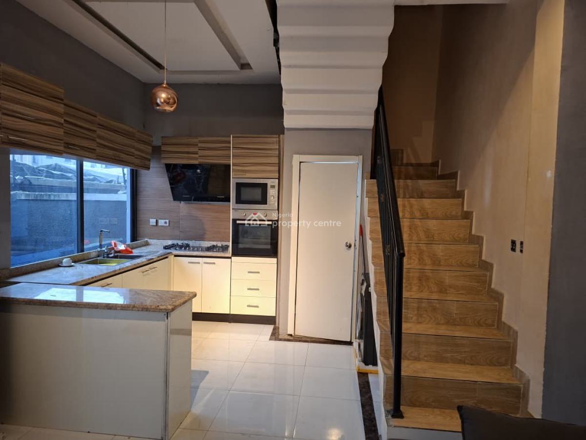 Well Maintained 4 Bedroom Terrace in a Very Good Estate, Amore Gardens/monteygo, Lekki Phase 1, Lekki, Lagos, Terraced Duplex for Sale