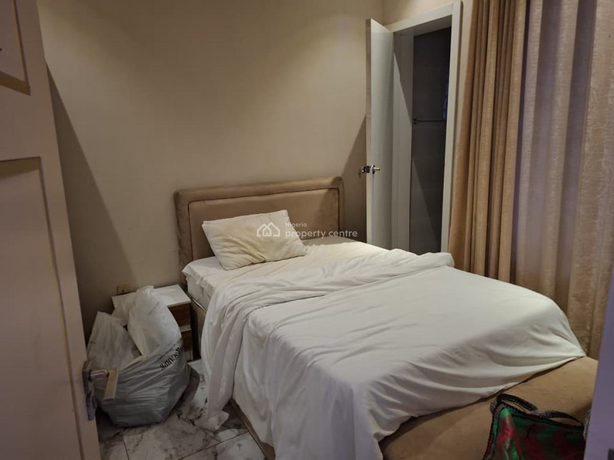 Well Maintained 4 Bedroom Terrace in a Very Good Estate, Amore Gardens/monteygo, Lekki Phase 1, Lekki, Lagos, Terraced Duplex for Sale