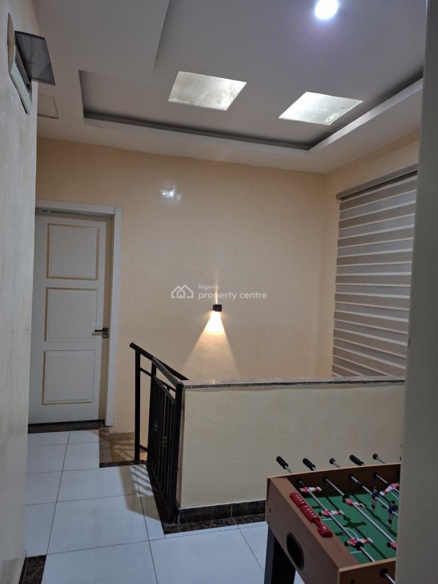 Well Maintained 4 Bedroom Terrace in a Very Good Estate, Amore Gardens/monteygo, Lekki Phase 1, Lekki, Lagos, Terraced Duplex for Sale