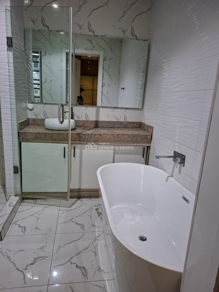 Well Maintained 4 Bedroom Terrace in a Very Good Estate, Amore Gardens/monteygo, Lekki Phase 1, Lekki, Lagos, Terraced Duplex for Sale