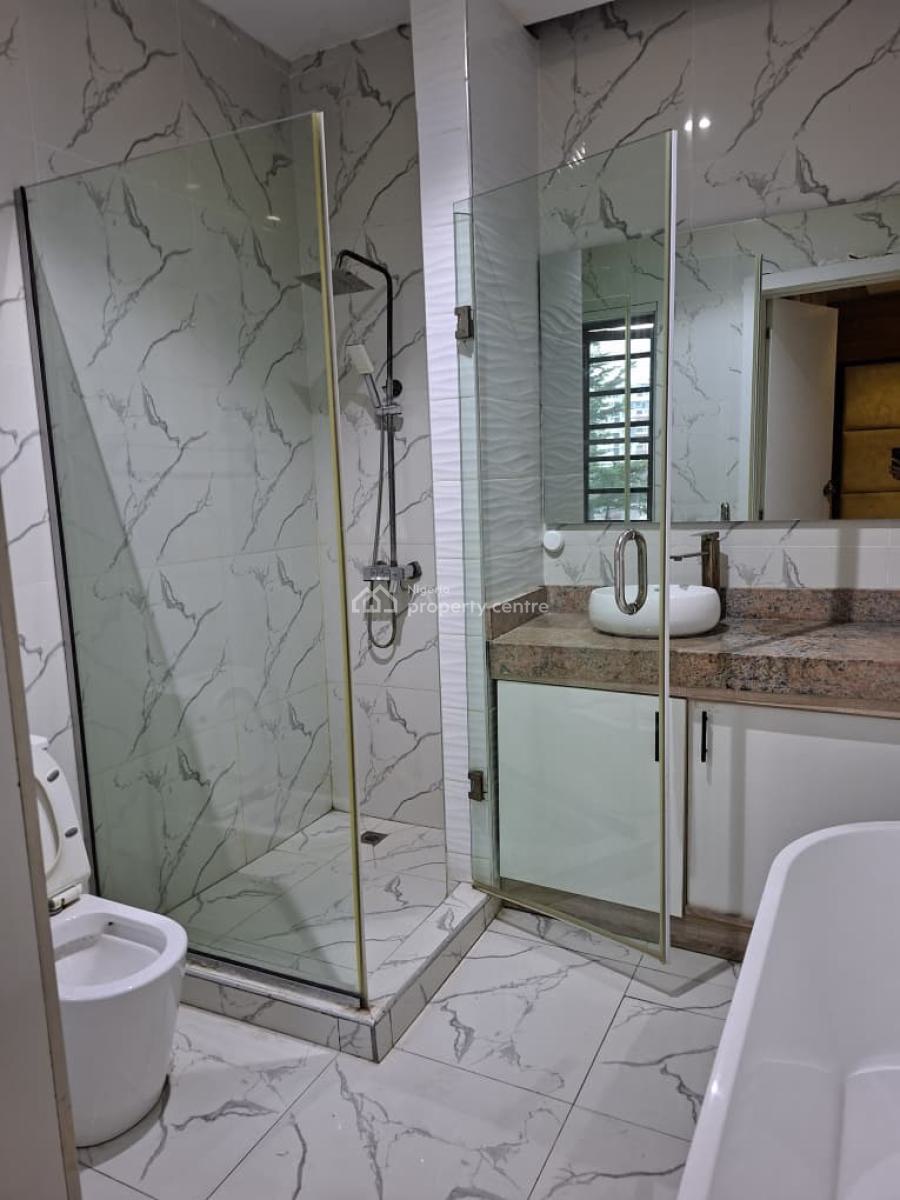 Well Maintained 4 Bedroom Terrace in a Very Good Estate, Amore Gardens/monteygo, Lekki Phase 1, Lekki, Lagos, Terraced Duplex for Sale