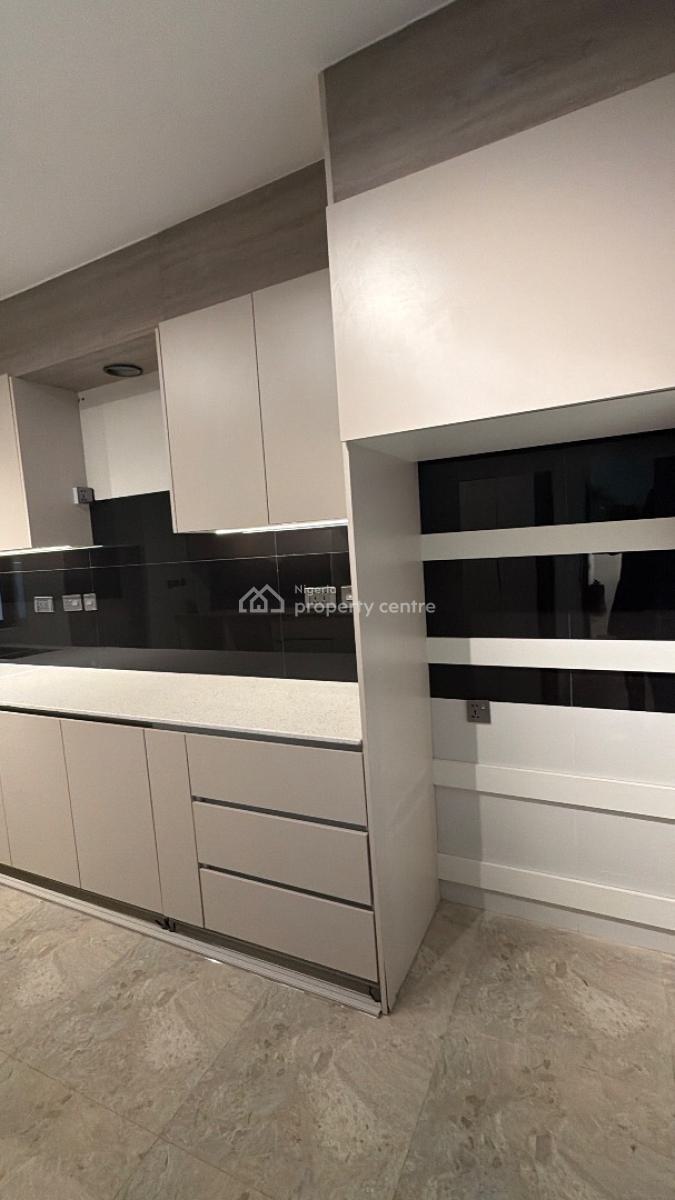 Super Luxurious 4-bedroom Duplex with Bq, Guzape District, Abuja, Terraced Duplex for Rent