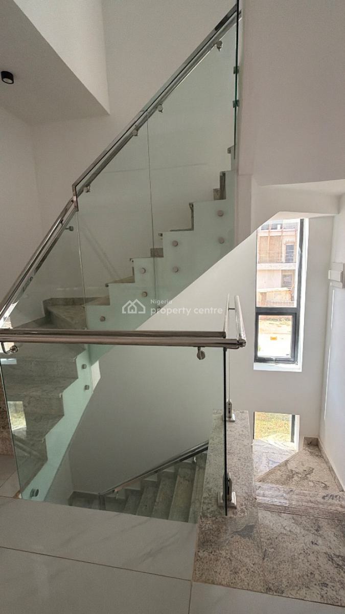 Super Luxurious 4-bedroom Duplex with Bq, Guzape District, Abuja, Terraced Duplex for Rent