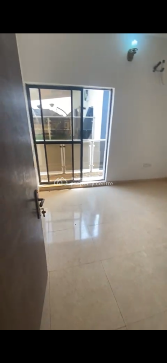 Luxurious Spacious One Bedroom Apartment, Oral Estate, Lekki Phase 2, Lekki, Lagos, Flat / Apartment for Rent