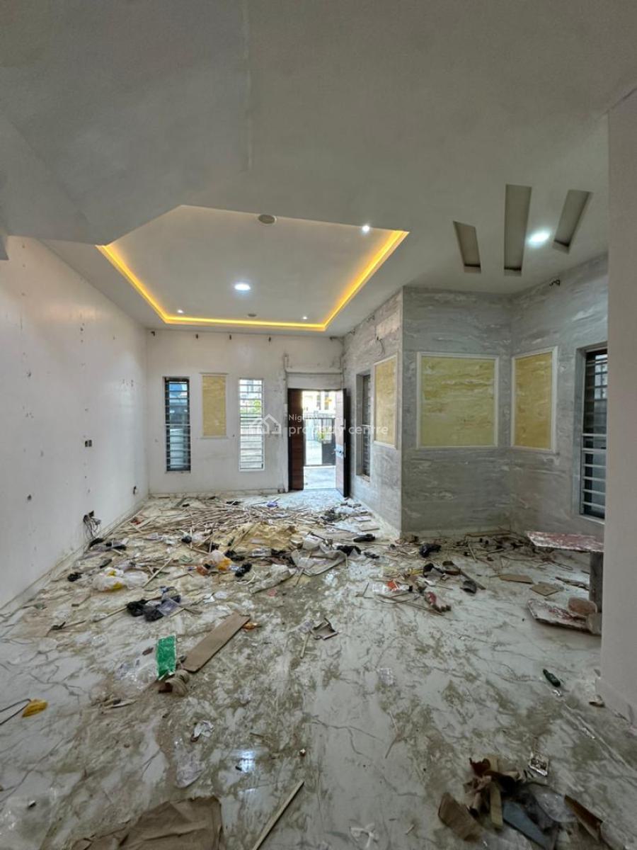 Specious 4 Bedrooms Semi Detached Duplex with Bq, Ikota, Lekki, Lagos, Semi-detached Duplex for Rent