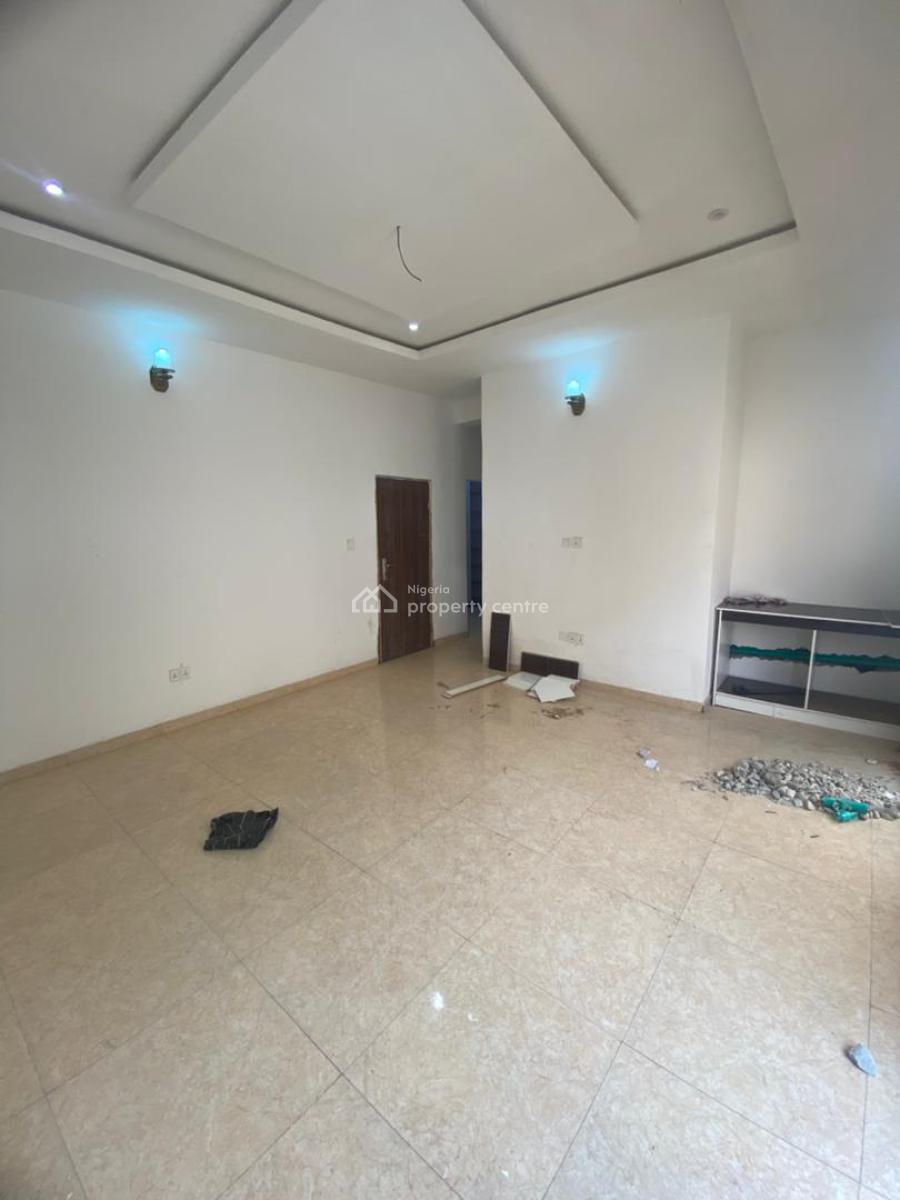 Exquisite Spacious Master Bedroom, Oral Estate, Lekki Phase 2, Lekki, Lagos, Flat / Apartment for Rent