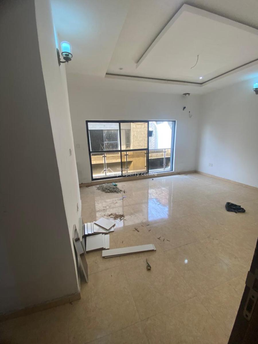 Exquisite Spacious Master Bedroom, Oral Estate, Lekki Phase 2, Lekki, Lagos, Flat / Apartment for Rent