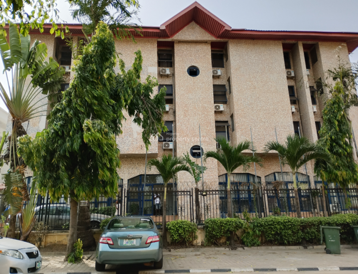 6 Units of 4 Bedrooms, 6 Units of 2 Bedrooms, 2 Office Space, Wuse, Abuja, Hotel / Guest House for Sale