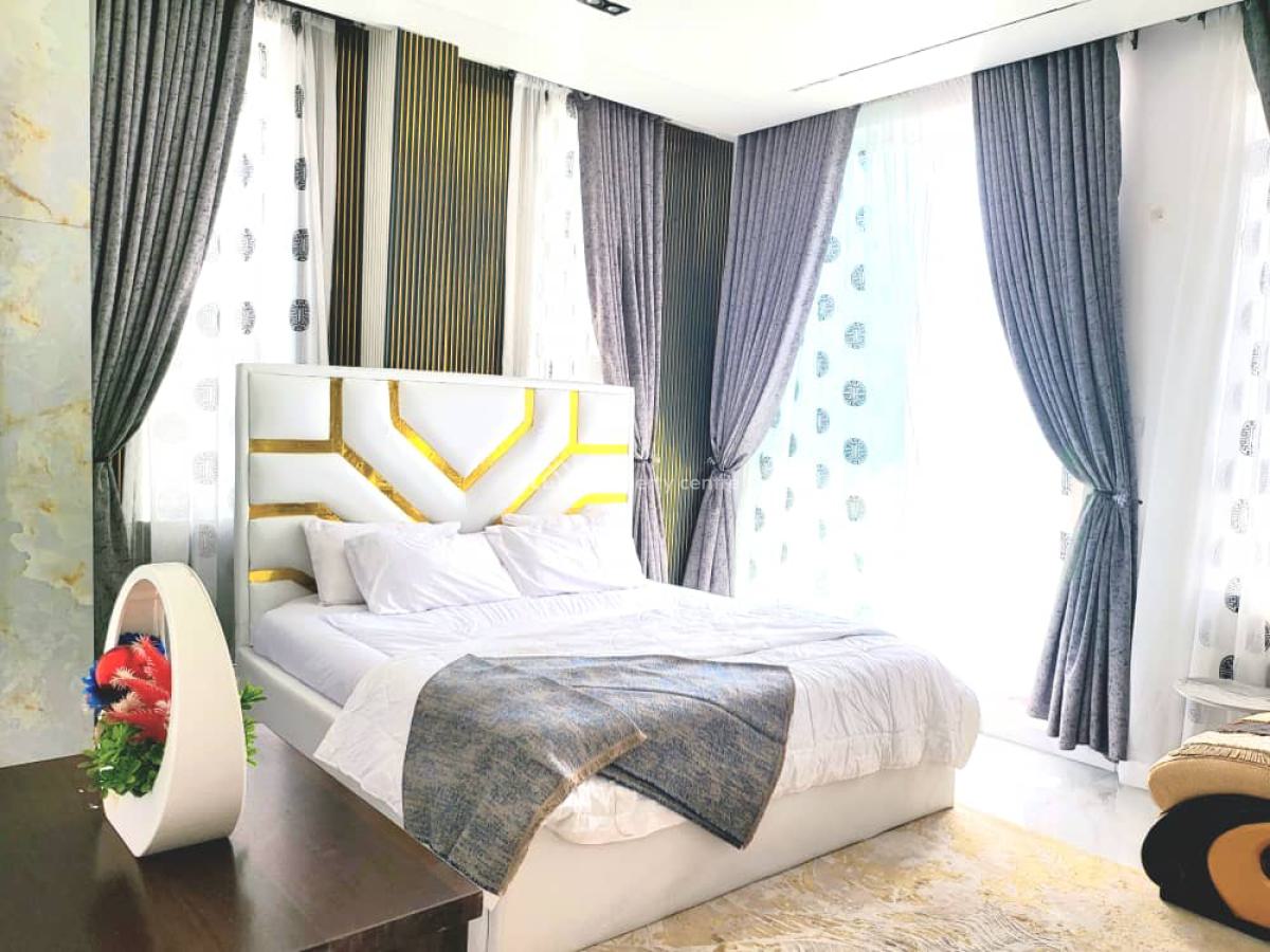 Luxury and Spacious 2 Bedroom Apartment with Pool and Elevator, Lekki Phase 1, Lekki, Lagos, Flat / Apartment for Rent