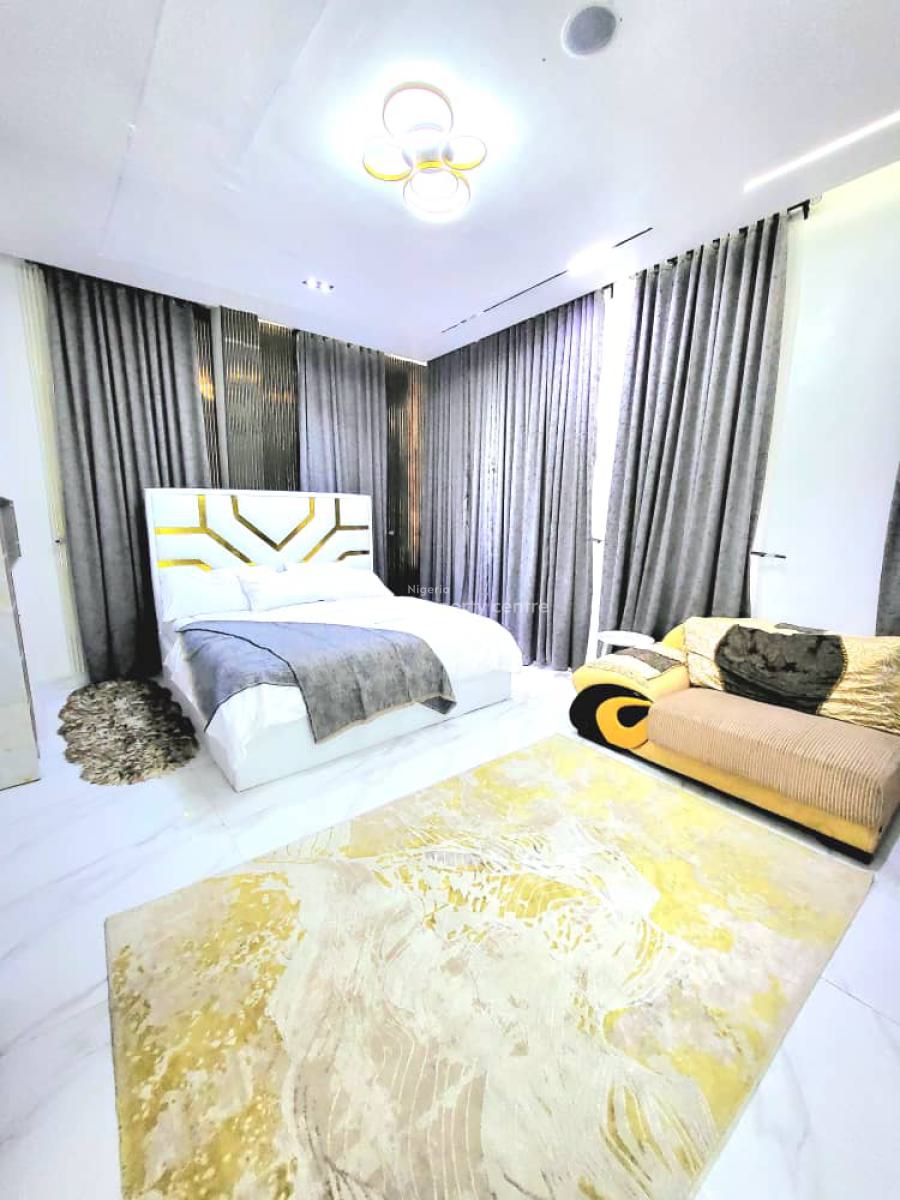 Luxury and Spacious 2 Bedroom Apartment with Pool and Elevator, Lekki Phase 1, Lekki, Lagos, Flat / Apartment for Rent