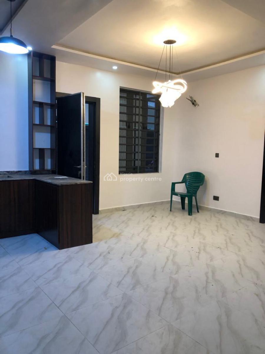 2 Bedroom Apartment with Swimming Pool, Gym and Children Play Ground, Kusenla Road, Ikate Elegushi, Lekki, Lagos, Flat / Apartment for Rent