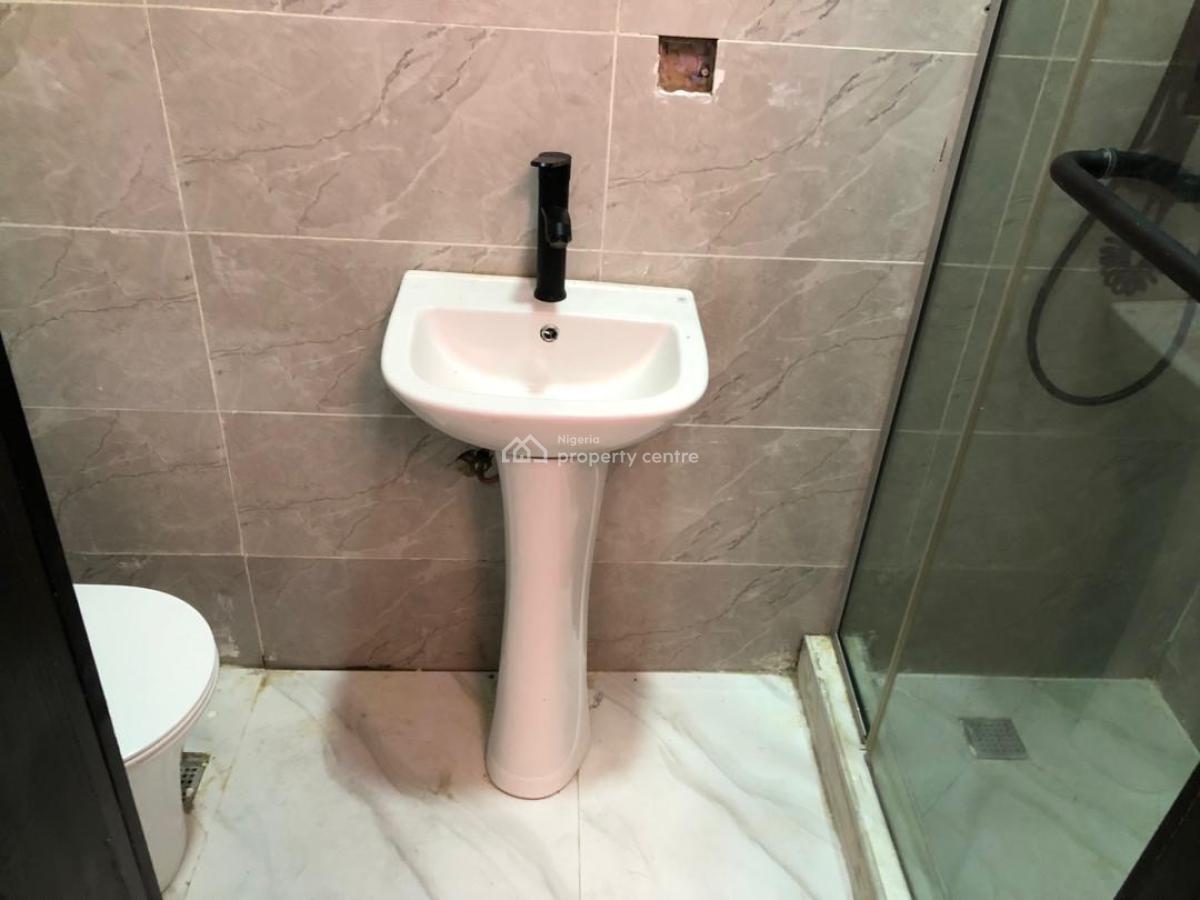 2 Bedroom Apartment with Swimming Pool, Gym and Children Play Ground, Kusenla Road, Ikate Elegushi, Lekki, Lagos, Flat / Apartment for Rent