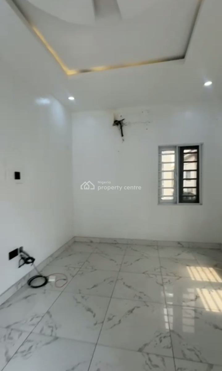 Decent, Standard Spacious Two Bedroom Apartment, Off, Bode Thomas, Surulere, Lagos, Flat / Apartment for Rent