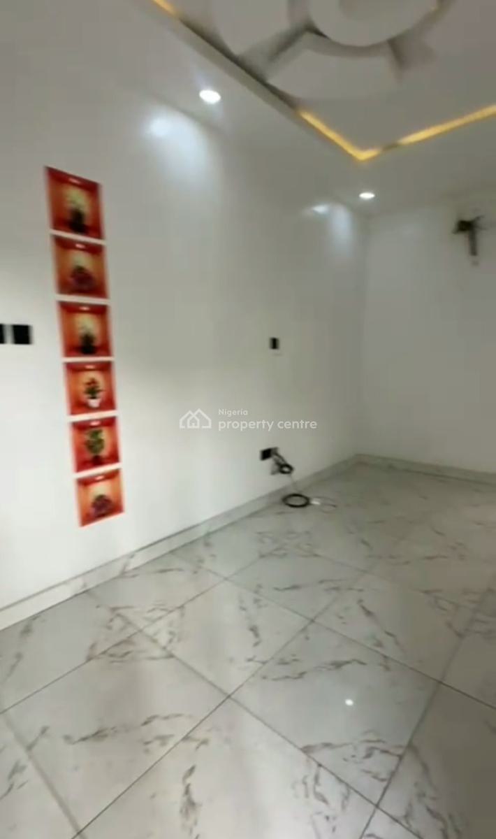 Decent, Standard Spacious Two Bedroom Apartment, Off, Bode Thomas, Surulere, Lagos, Flat / Apartment for Rent