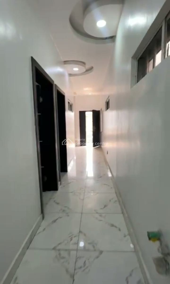 Decent, Standard Spacious Two Bedroom Apartment, Off, Bode Thomas, Surulere, Lagos, Flat / Apartment for Rent