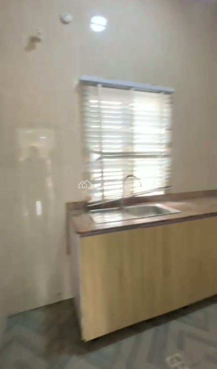 Decent, Standard Spacious Two Bedroom Apartment, Off, Bode Thomas, Surulere, Lagos, Flat / Apartment for Rent