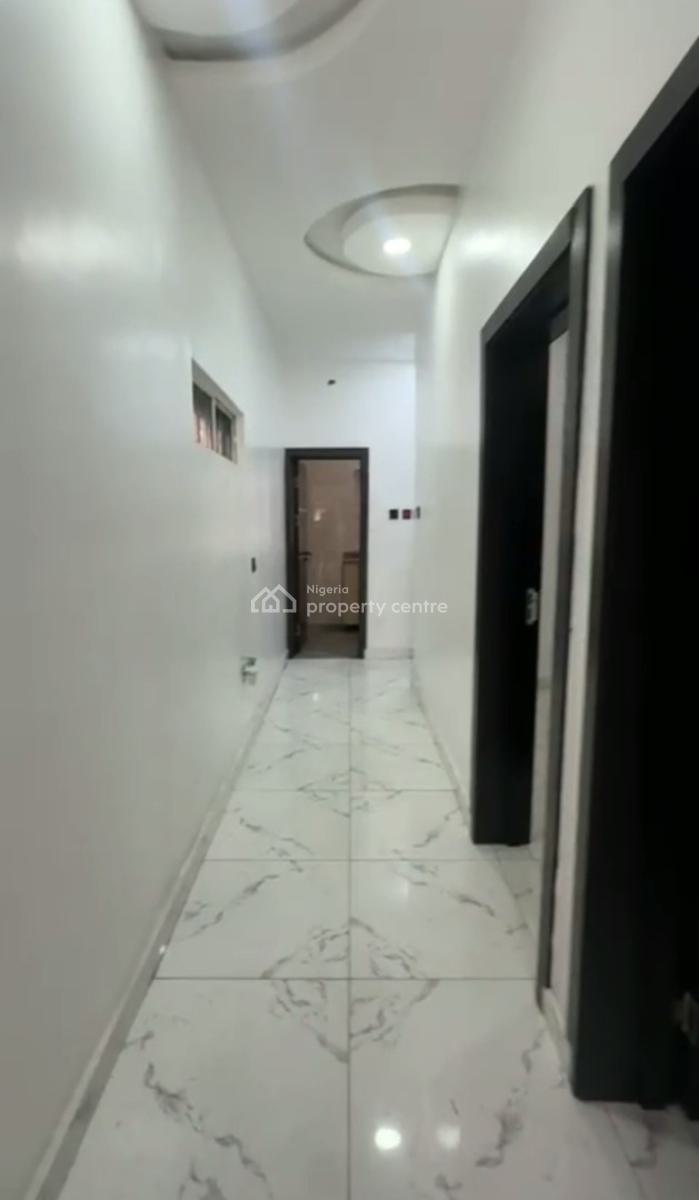 Decent, Standard Spacious Two Bedroom Apartment, Off, Bode Thomas, Surulere, Lagos, Flat / Apartment for Rent