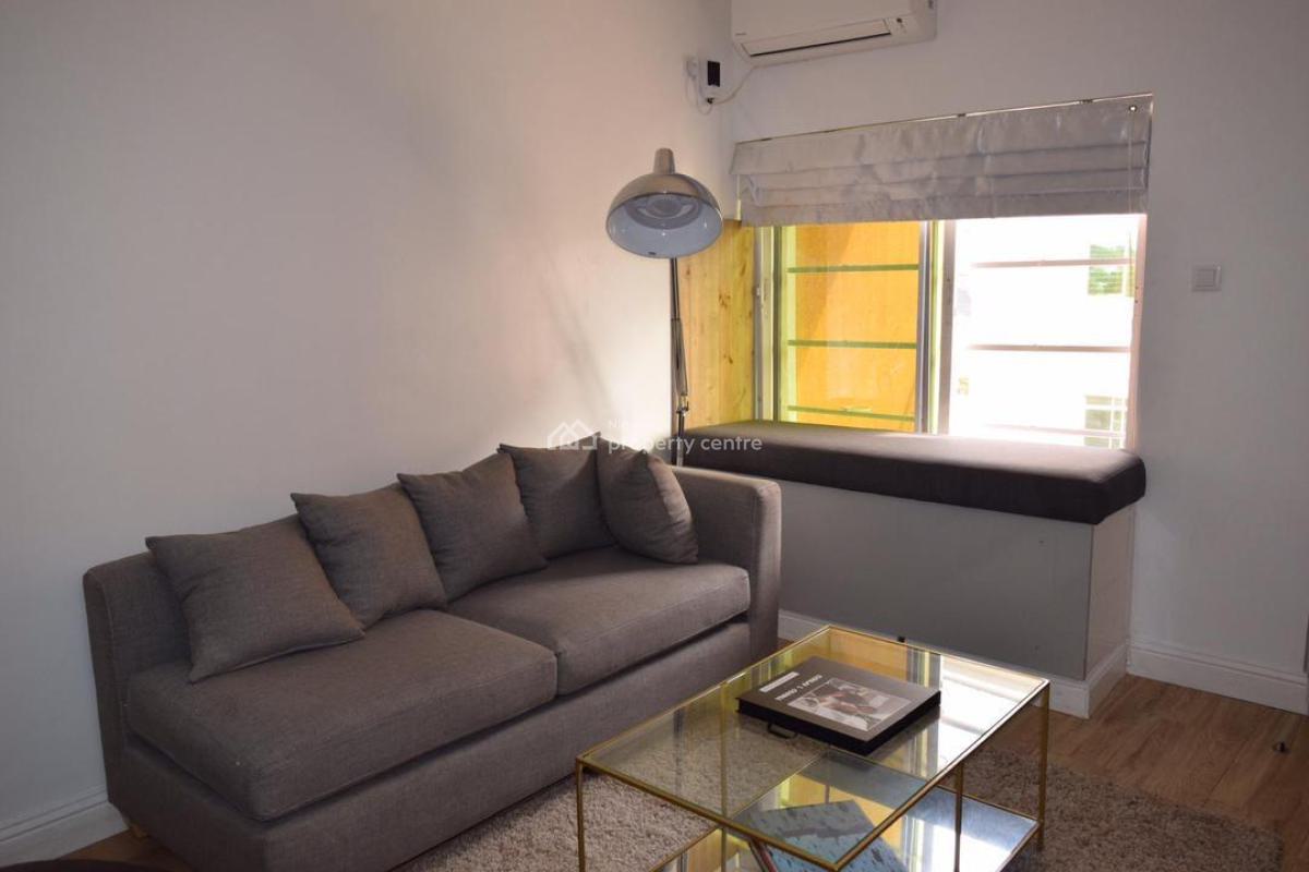 3 Bedroom Flat Upstairs, Paradise 3 Estate Chevron Alternative Route, Chevron Lekki Lagos, Lekki, Lagos, Flat / Apartment for Sale