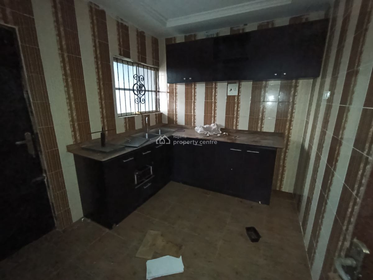 Standard 3 Bedroom Flat with Dinning Space Big Kitchen with Cabinet, Itele,ayobo, Ado-odo/ota, Ogun, Flat / Apartment for Rent