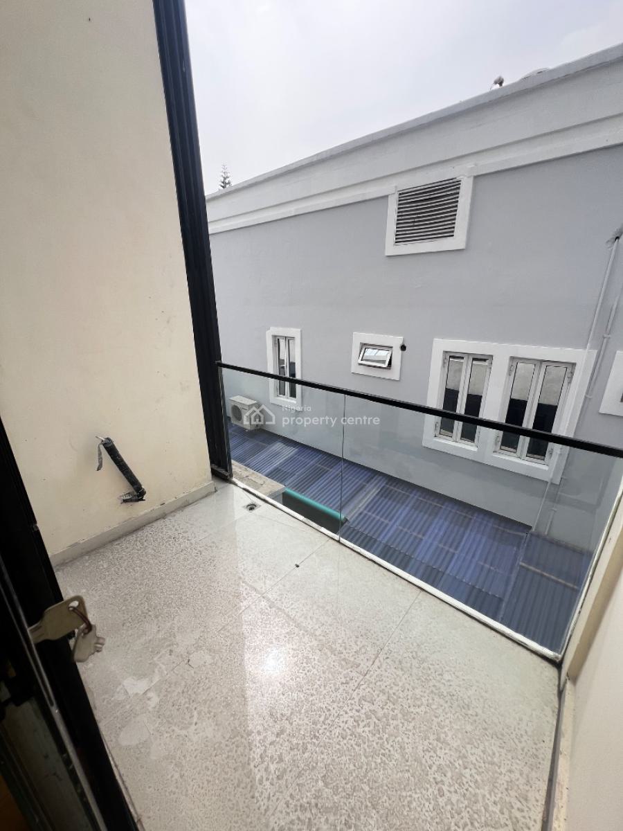 Luxury 3 Bedroom Apartment with Swimming Pool and Gym, Lekki Phase 1, Lekki, Lagos, Flat / Apartment for Sale