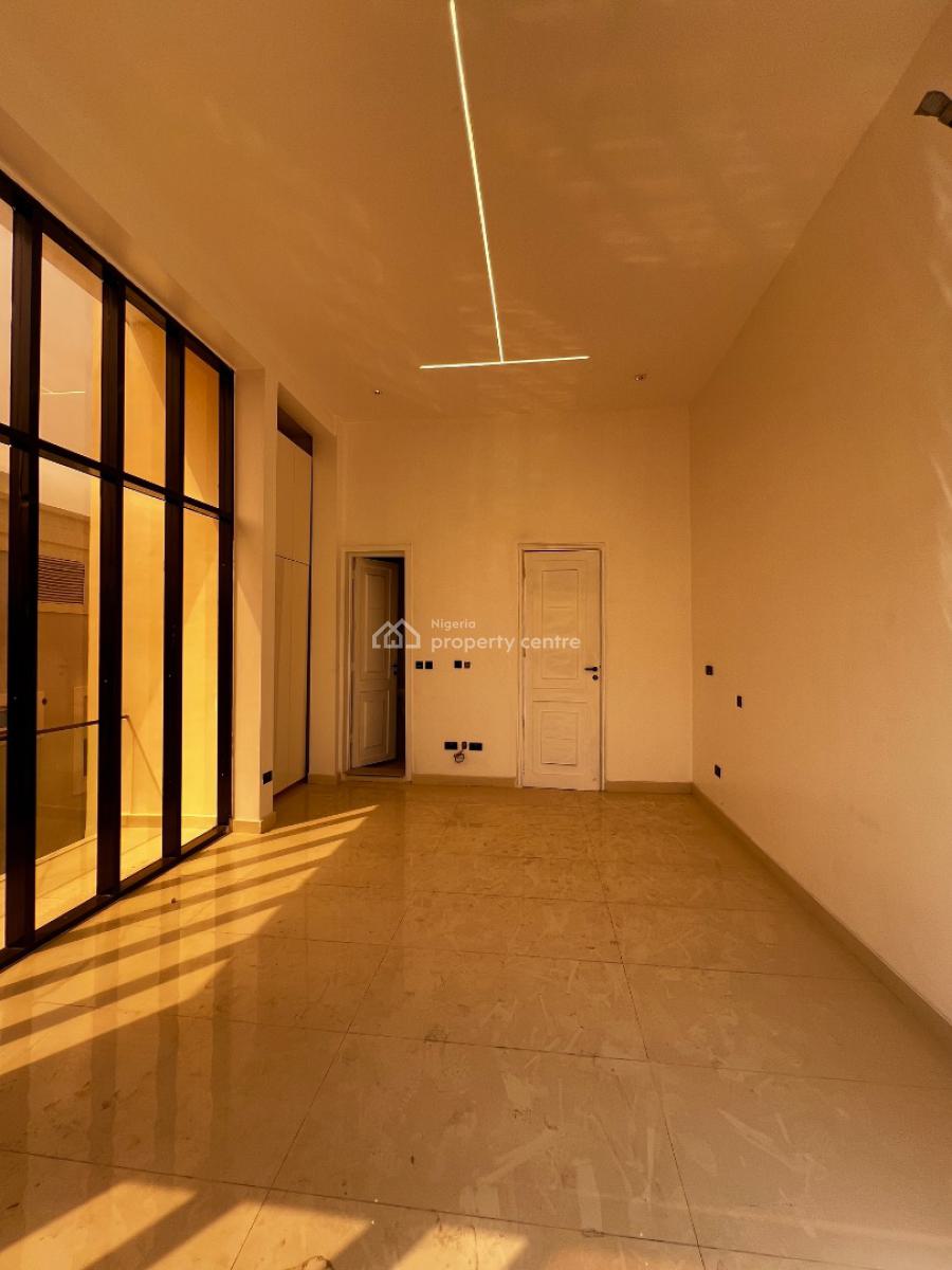 Luxury 3 Bedroom Apartment with Swimming Pool and Gym, Lekki Phase 1, Lekki, Lagos, Flat / Apartment for Sale