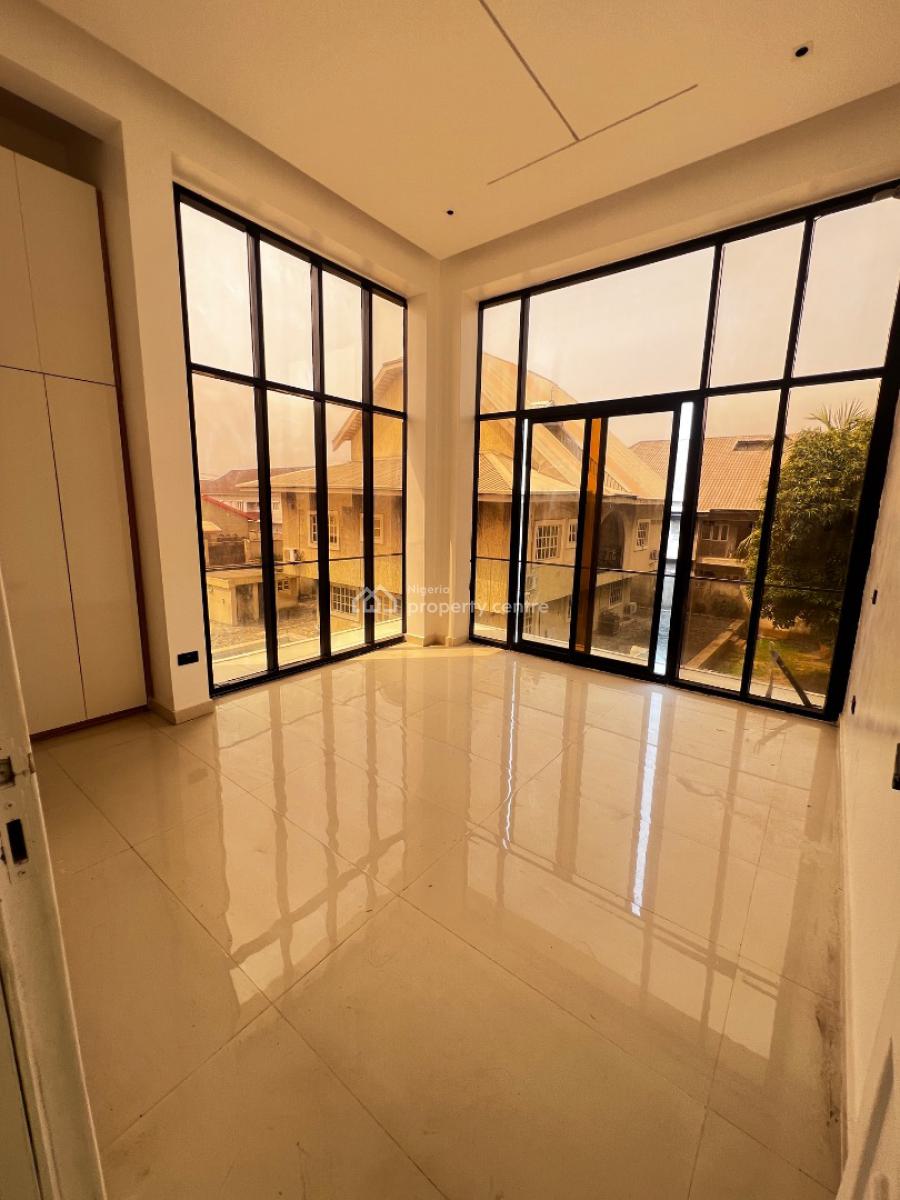 Luxury 3 Bedroom Apartment with Swimming Pool and Gym, Lekki Phase 1, Lekki, Lagos, Flat / Apartment for Sale