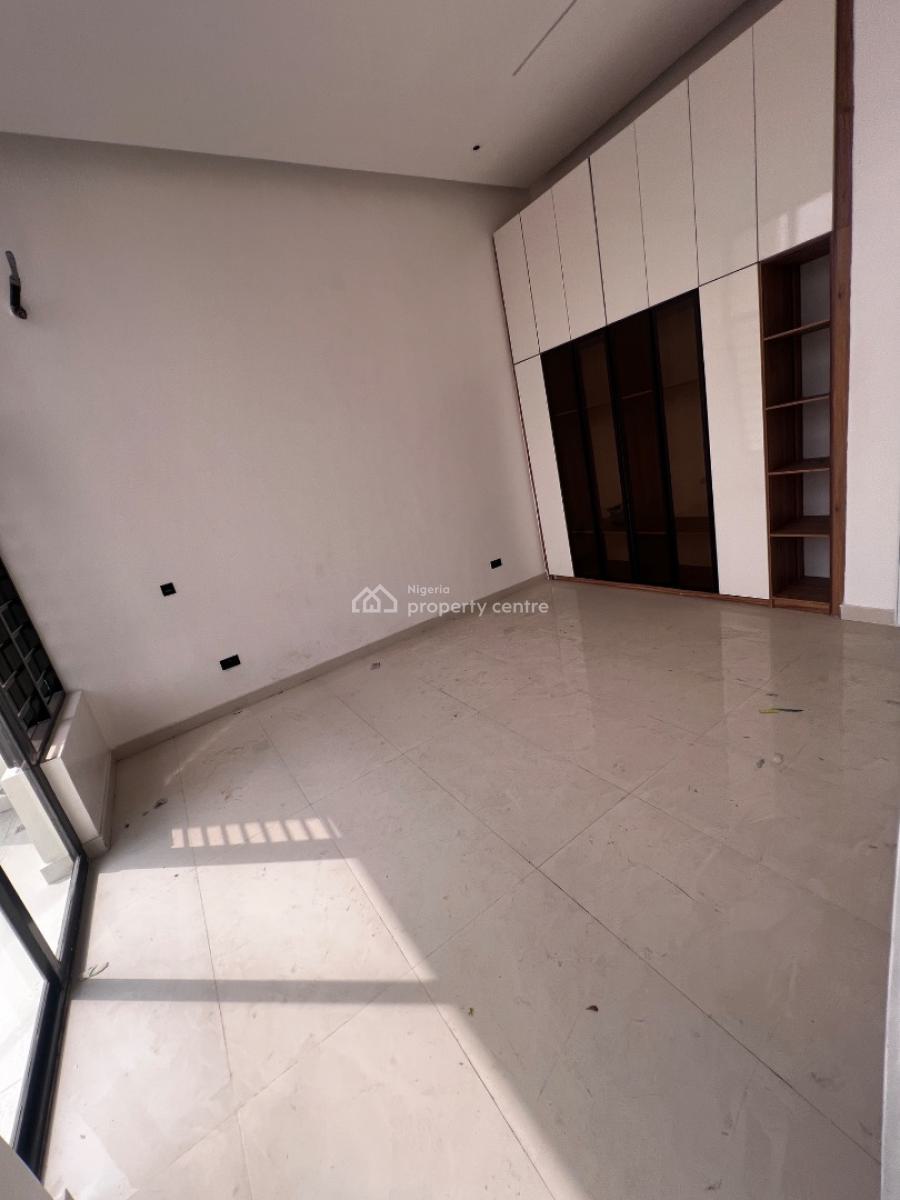 Luxury 3 Bedroom Apartment with Swimming Pool and Gym, Lekki Phase 1, Lekki, Lagos, Flat / Apartment for Sale