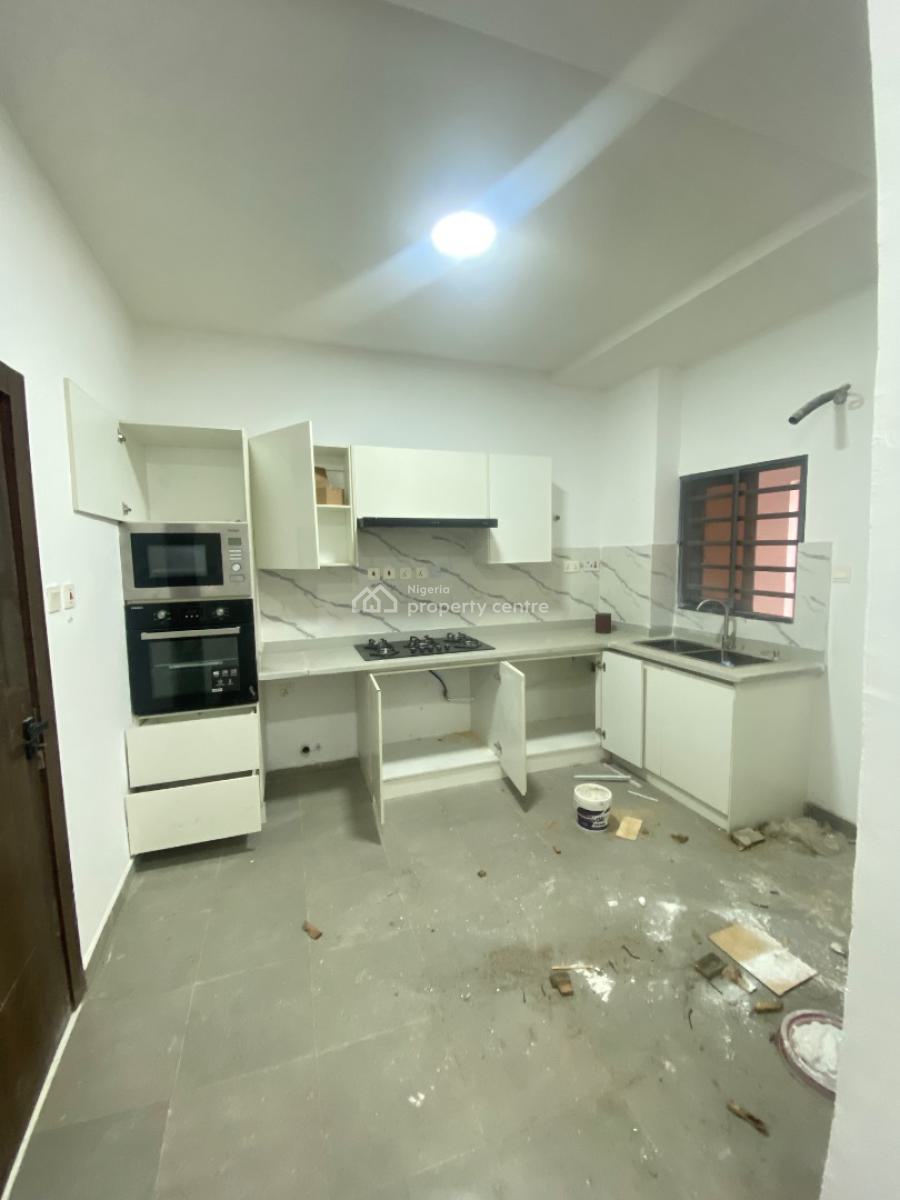 Spacious 3 Bedroom Newly Built Serviced Apartment with Gym, Off Freedom Way, Lekki Phase 1, Lekki, Lagos, Flat / Apartment for Rent