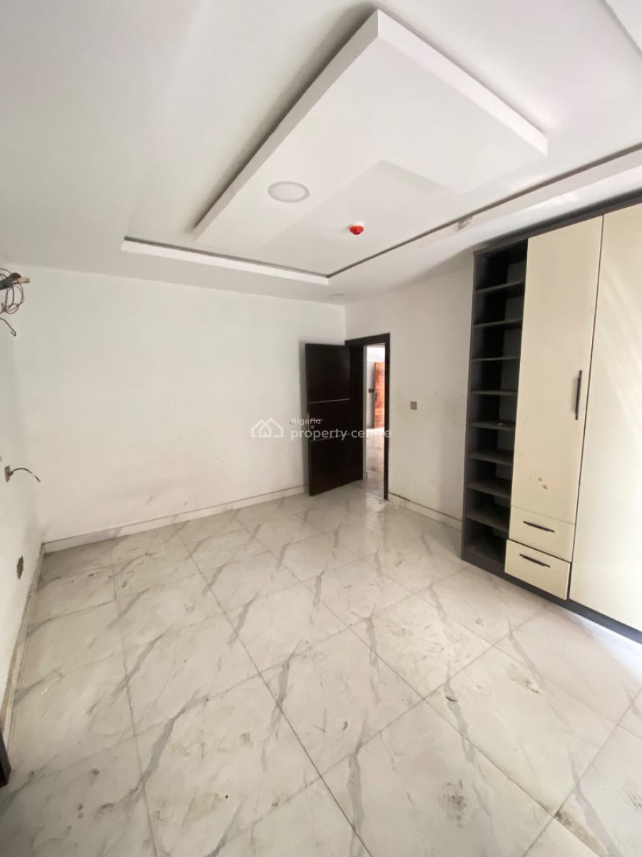 Luxury 2 Bedroom Apartment with Bq at Lekki Phase 1 with Pool and Gym, Lekki Phase 1, Lekki, Lagos, Flat / Apartment for Sale