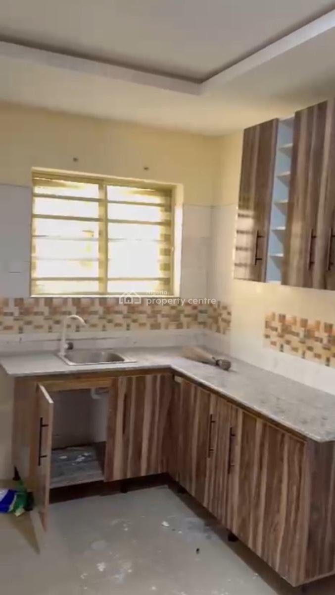 3 Bedroom Apartment Upstairs, Chois Garden, Abijo, Lekki, Lagos, Flat / Apartment for Rent