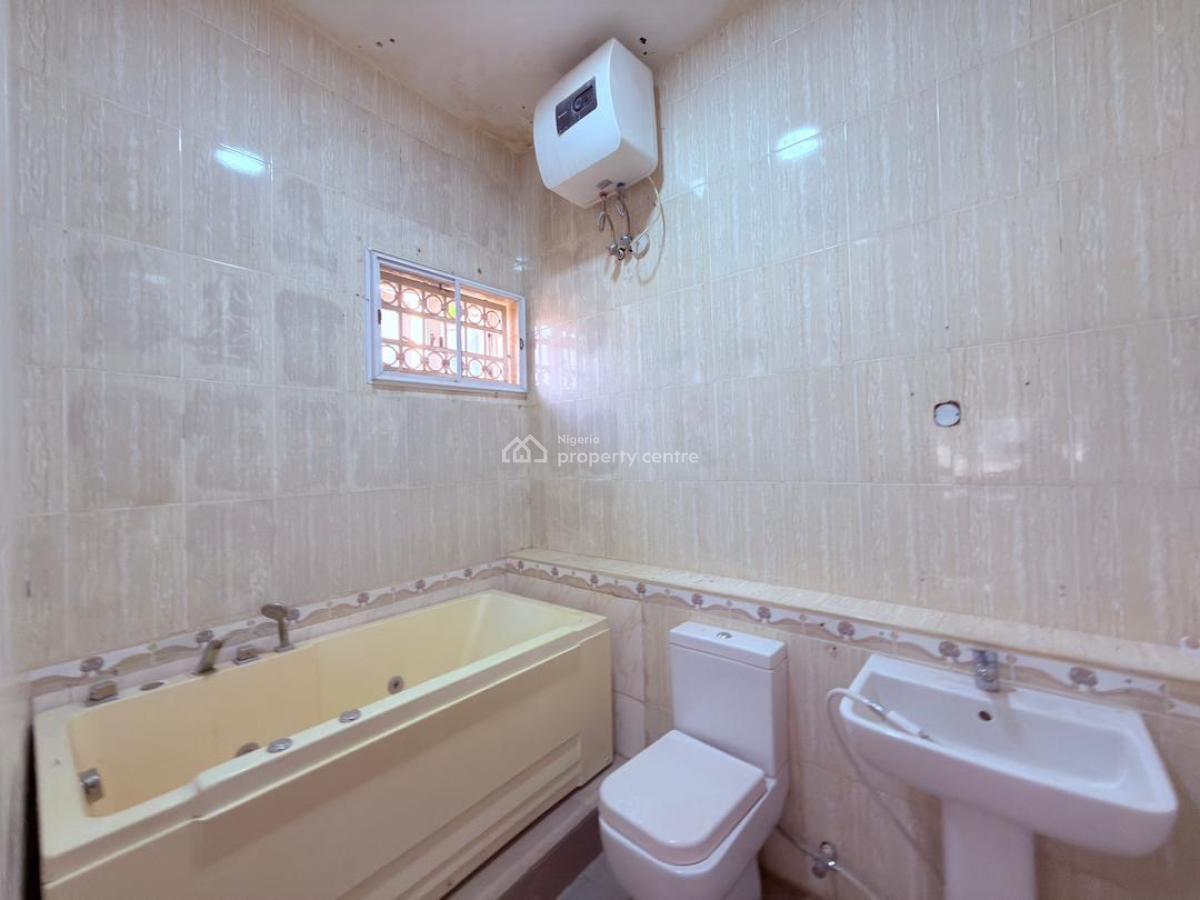 6 Bedrooms Detached Duplex with 1 Bedroom Guest Chalet, Maitama District, Abuja, Detached Duplex for Rent