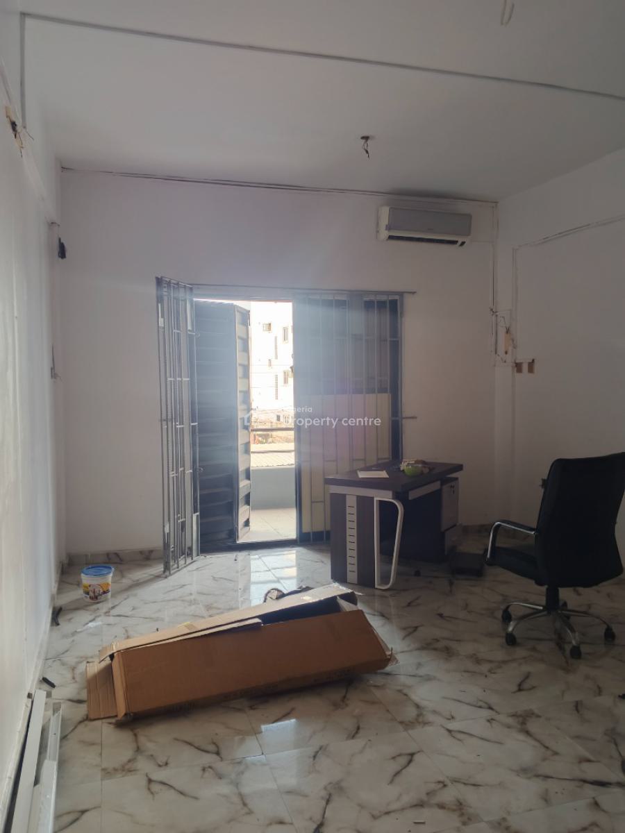 Beautiful Clean Shop / Office Space, Fist Floor, Off Allen Avenue, Ikeja, Lagos, Shop for Rent
