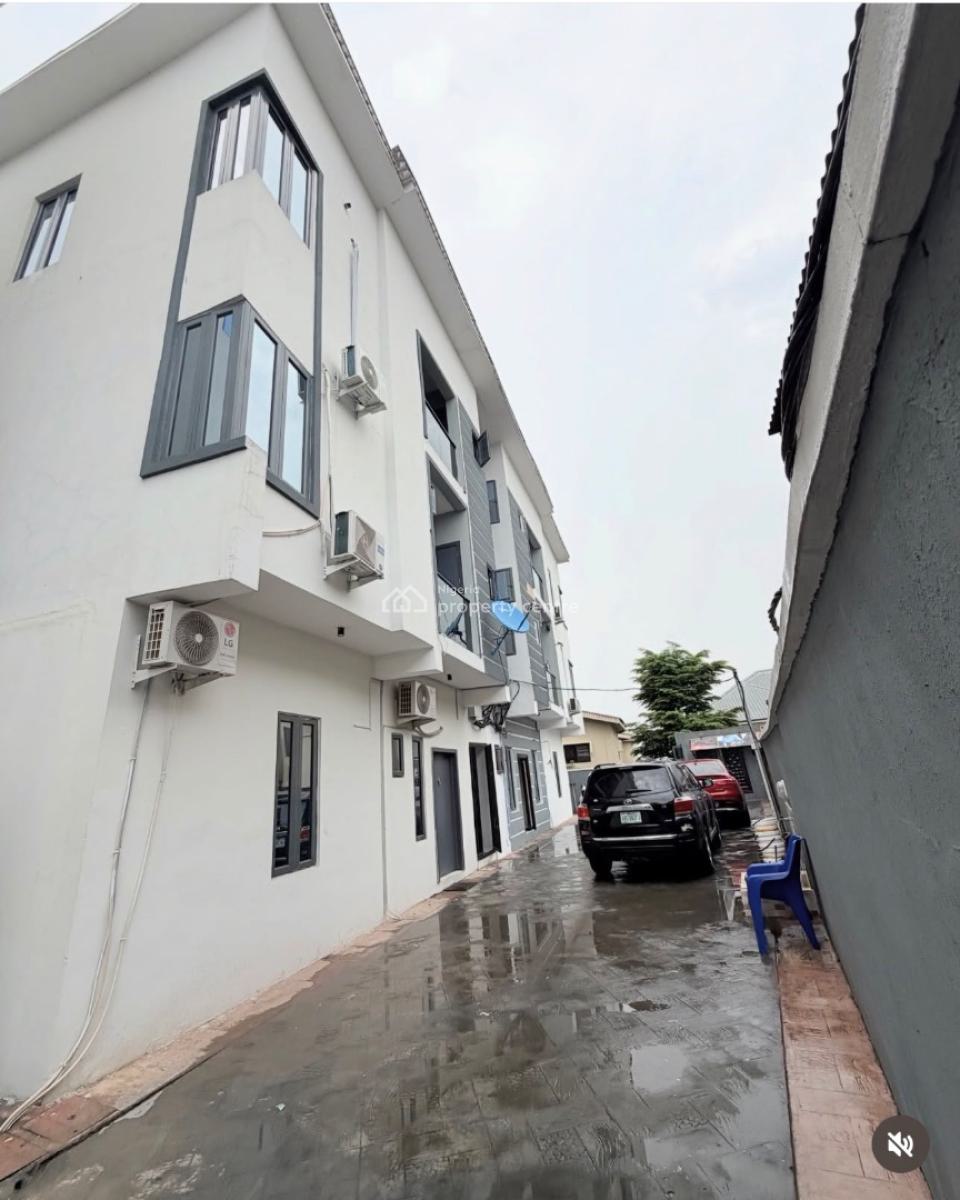 Exquisitely Built 3 Bedroom Apartments in a Secured Gated Location, Gra Phase 2, Magodo, Lagos, Flat / Apartment for Sale