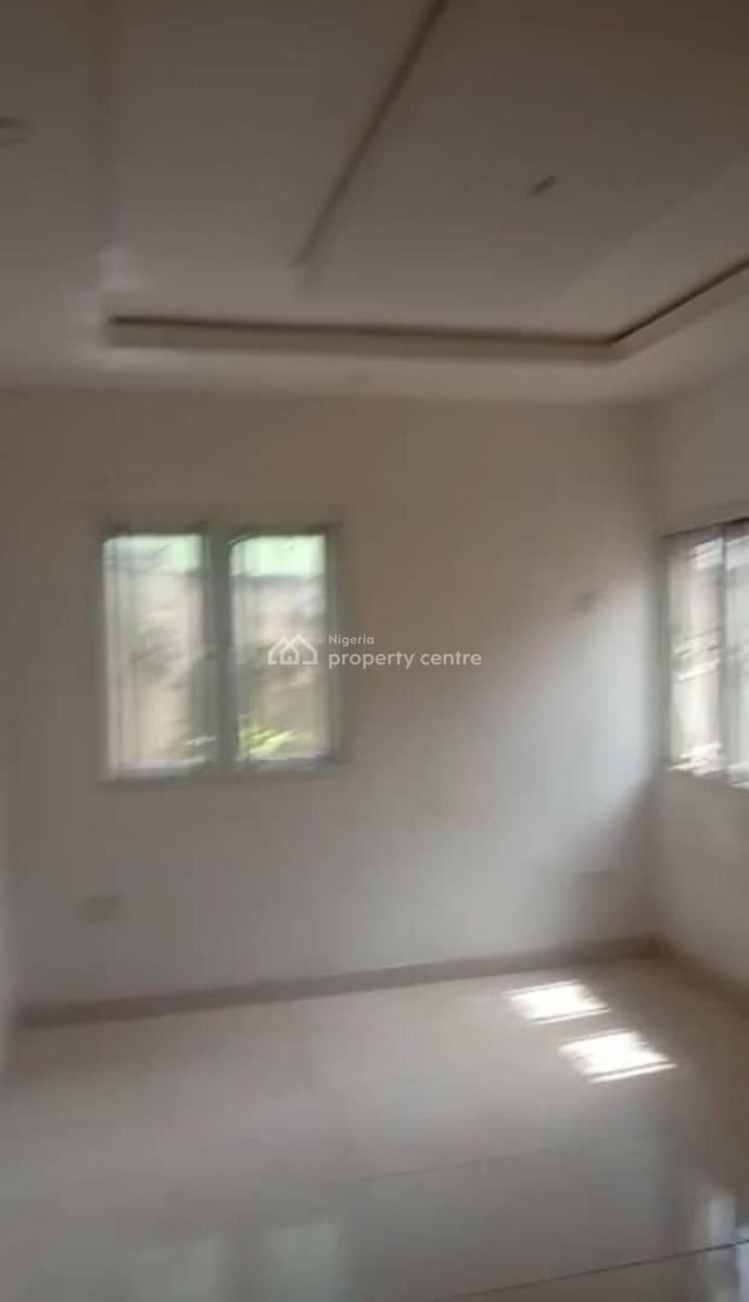 Lovely 2 Bedroom Flat, Gra Phase 1, Magodo, Lagos, Flat / Apartment for Rent
