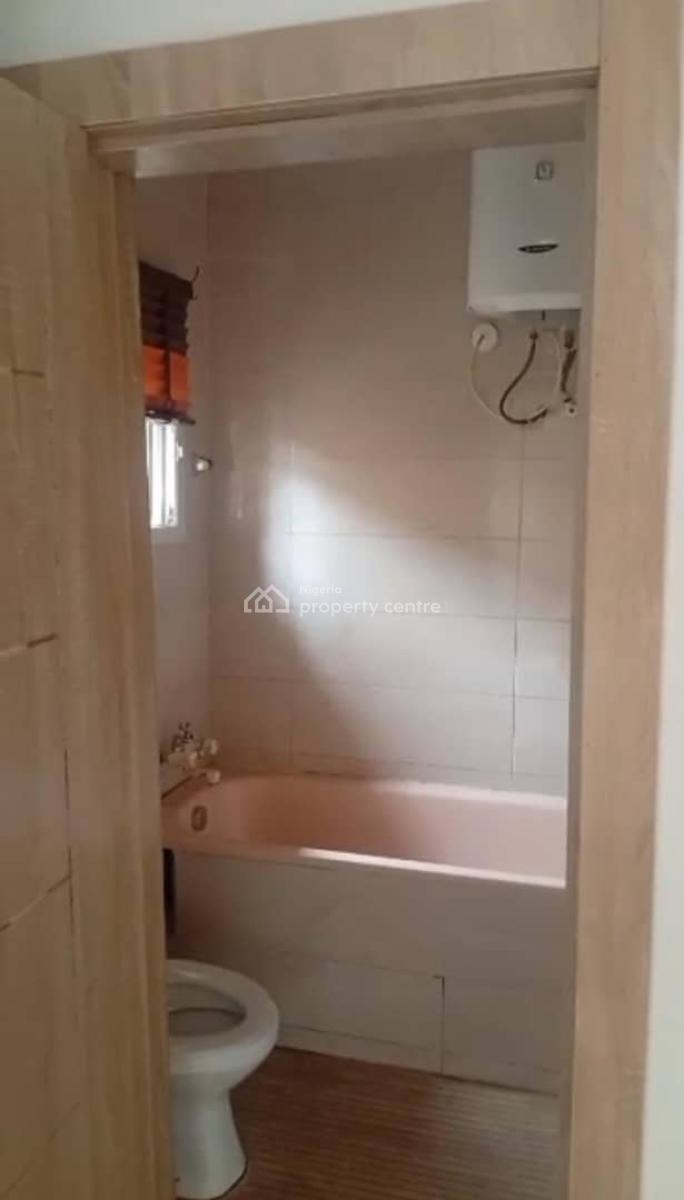 Lovely 2 Bedroom Flat, Gra Phase 1, Magodo, Lagos, Flat / Apartment for Rent