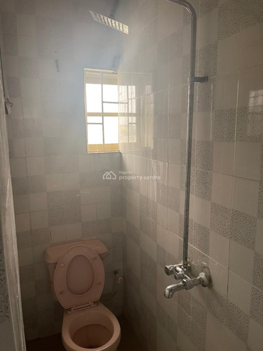 3 Bedroom Flat, Abesan Estate, Abesan, Ipaja, Lagos, Flat / Apartment for Sale